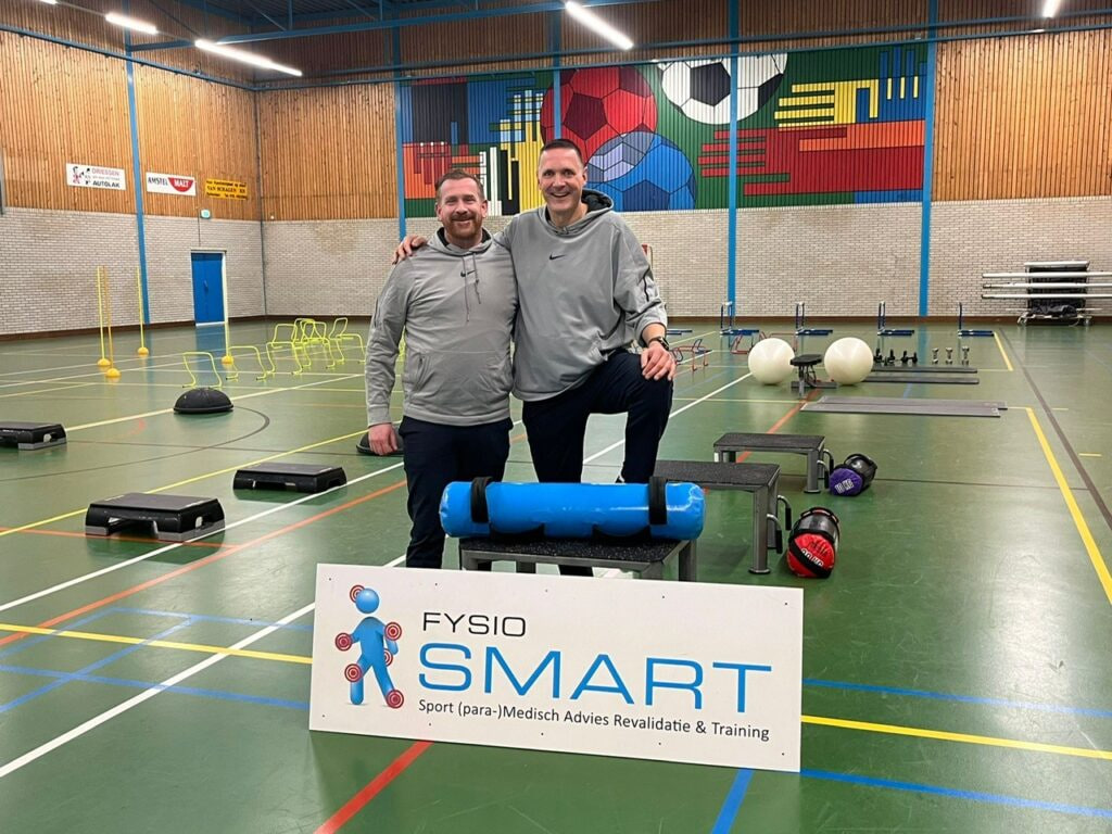 Ton en Jan in de oefenzaal van FysioSMART